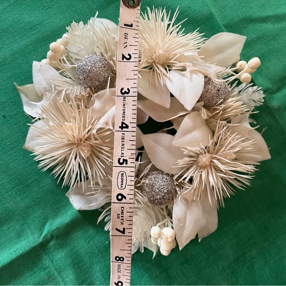 Vintage 1950’s Wreath white with silver glitter balls Kitschy Christmas - Picture 3 of 9